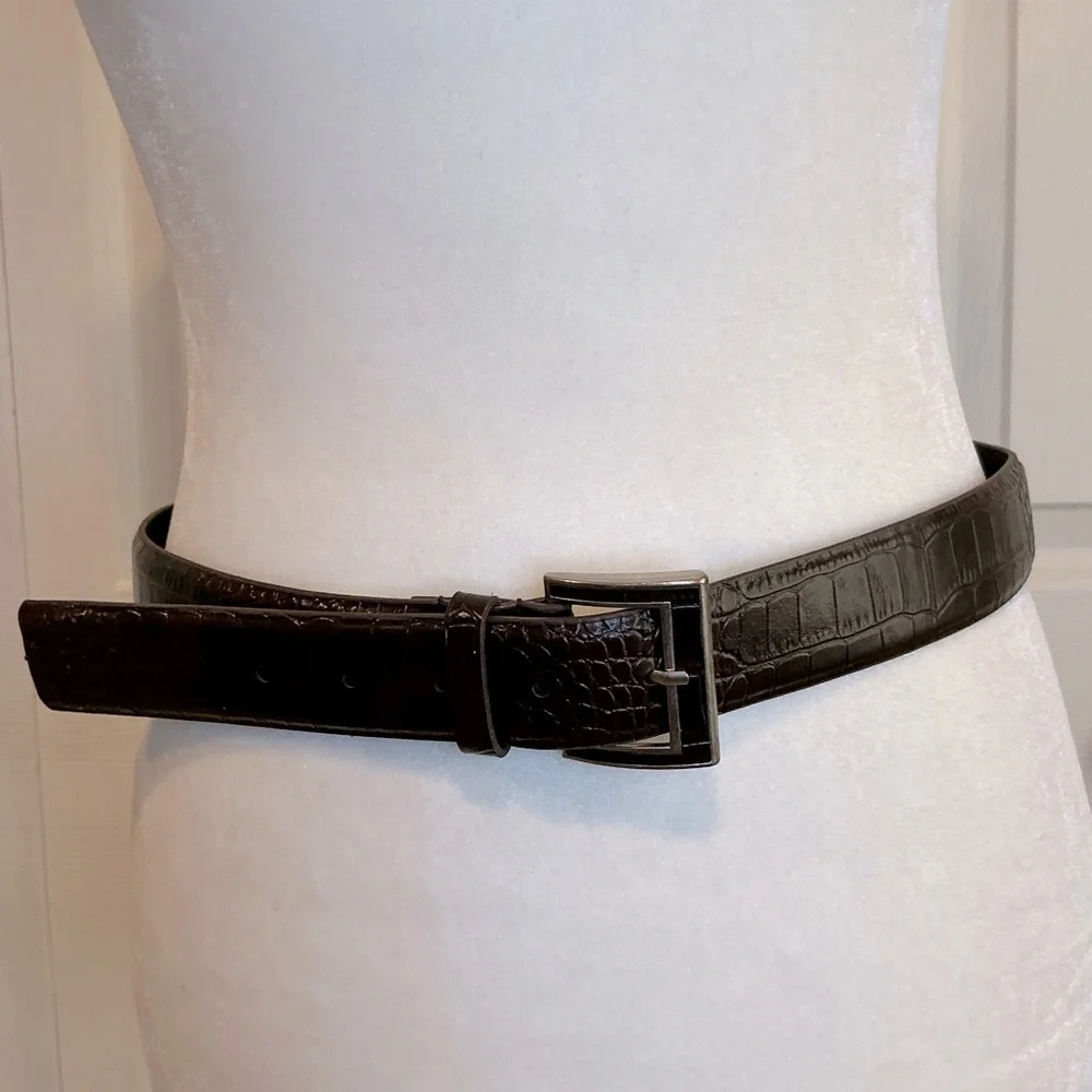 🐸 Brown Faux Leather Belt - Size 4